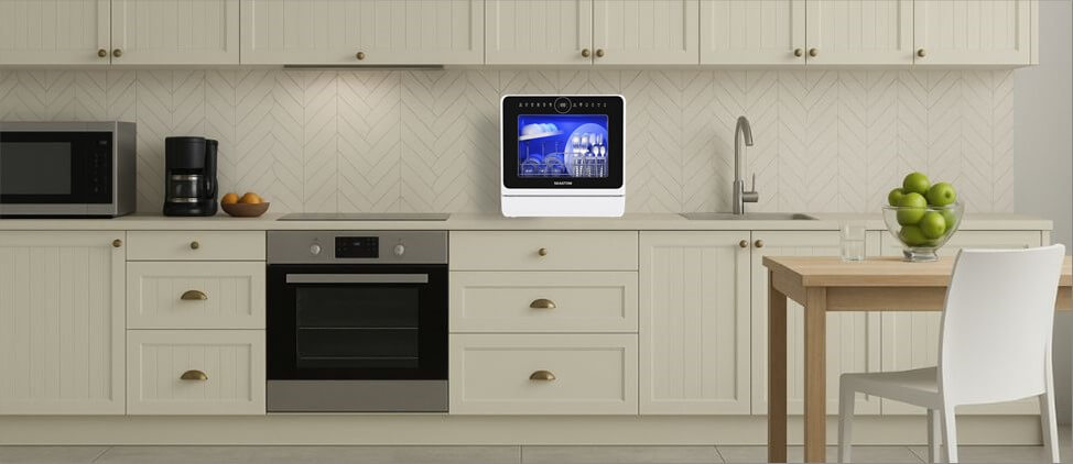 An informative graphic comparing the SEAGTOM TDQRO9 dishwasher's size to common kitchen counters and human height references. This visual aid provides a clear sense of scale, highlighting its compact footprint and suitability for tight kitchen spaces.